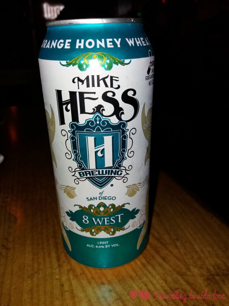 Dulce y especiada, muy buena la 8 West Orange Honey Wheat de Mike Hess