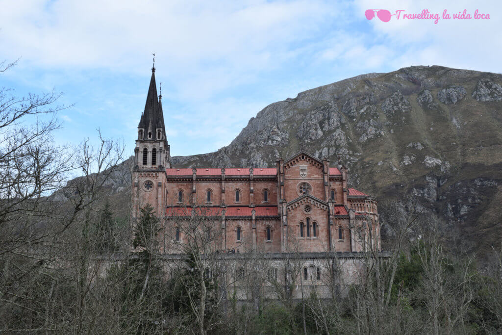 El Santuario de Covadonga, en un paraje inigualable