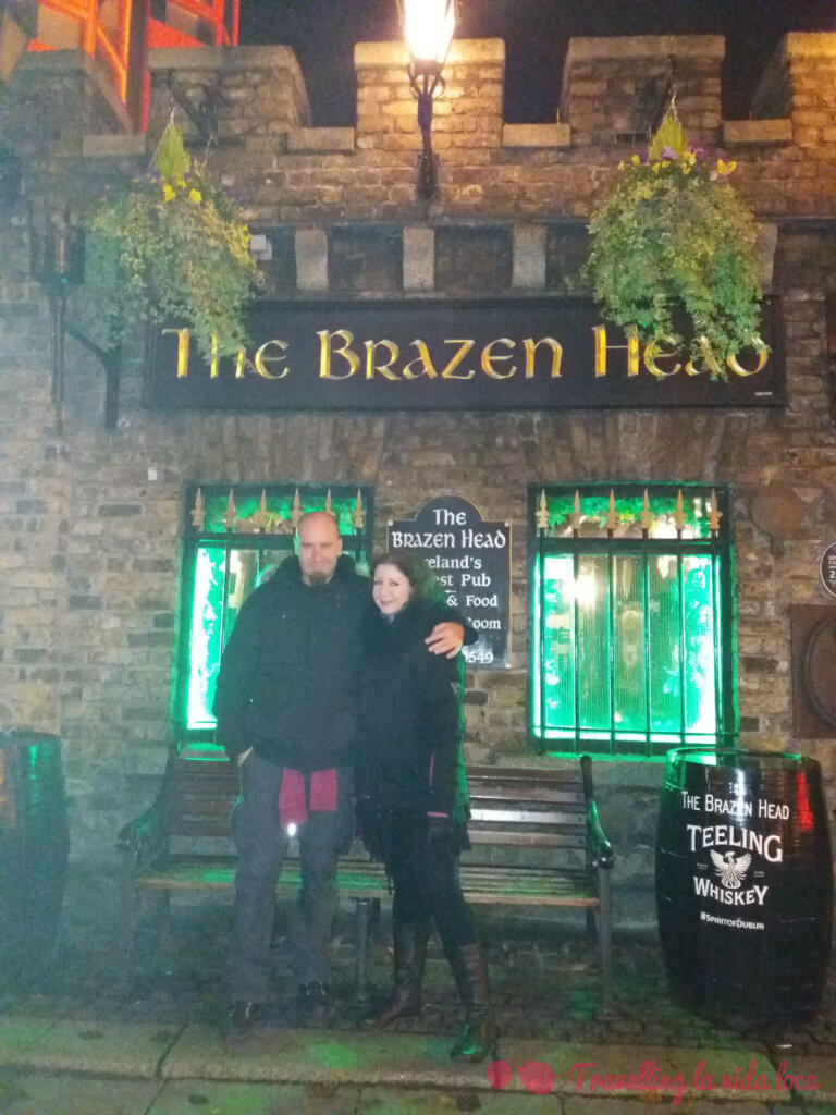 Entrada al The Brazen Head, uno de los mejores pubs de Dublín