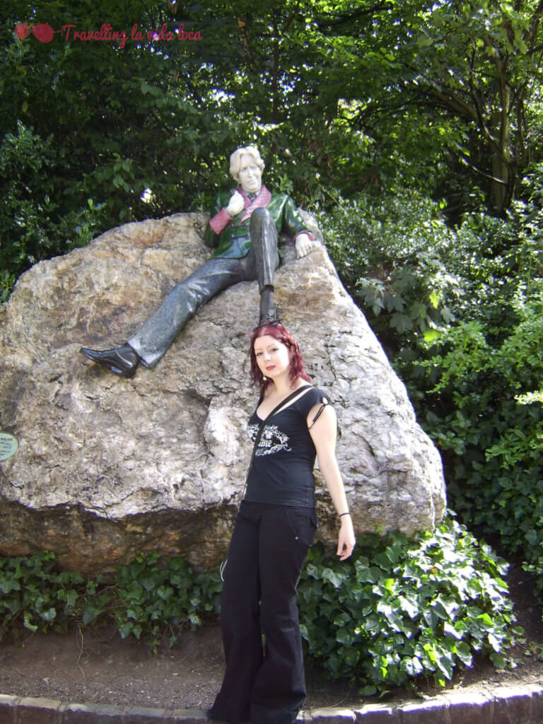 Estatua de Oscar Wilde en Merrion Square (año 2006)