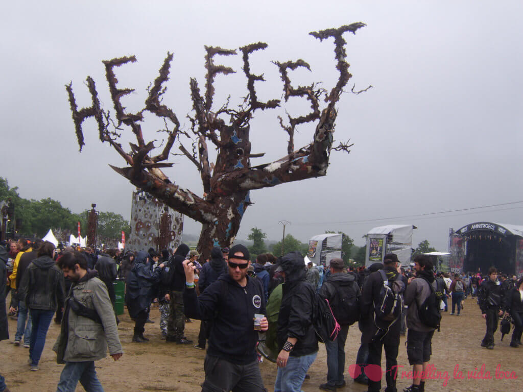 El icónico árbol de Hellfest